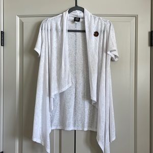 Light weight short sleeve top